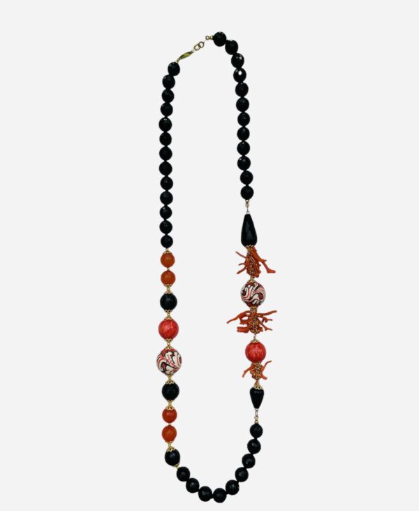 Collana di Caltagirone nera e corallo